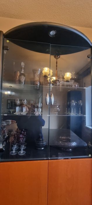 Vitrina Ikea, cu bar