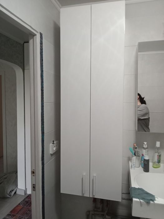 Продам шкаф для ванной комнаты