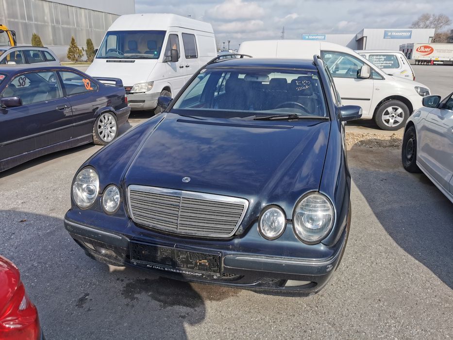 На части Mercedes Мерцедес W210 E220CDI нови гуми фарове лупи 143кс