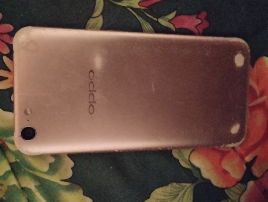 Iphone 8 ёмкость 66% и Oppo a83 обмен