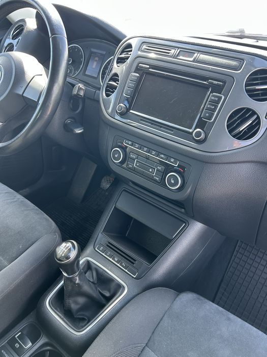 Vw tiguan 2012 avariat  parte dreapta fata   motor 1.4 tsi