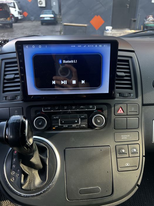Volkswagen multivan 2012 T5 рест