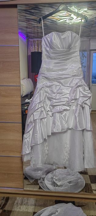 Vând rochie de mireasa
