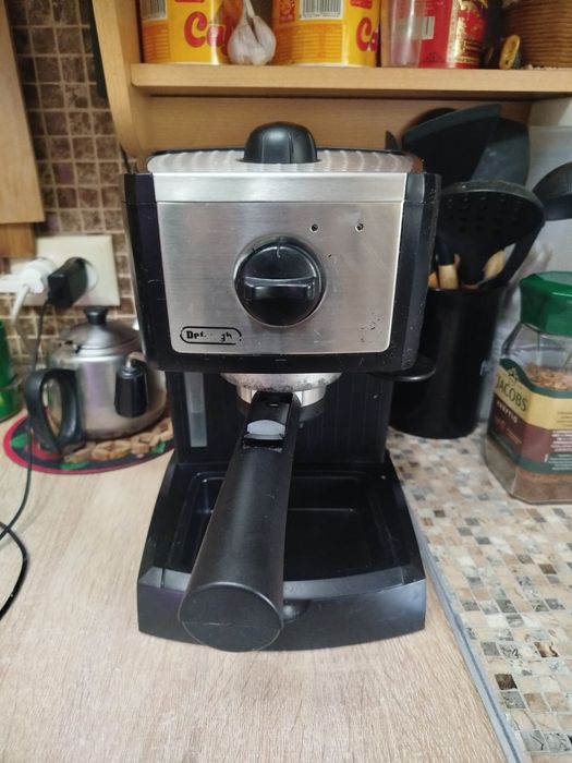 Продам кофеварку DeLonghi