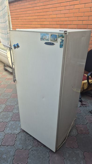 Продам холодильник