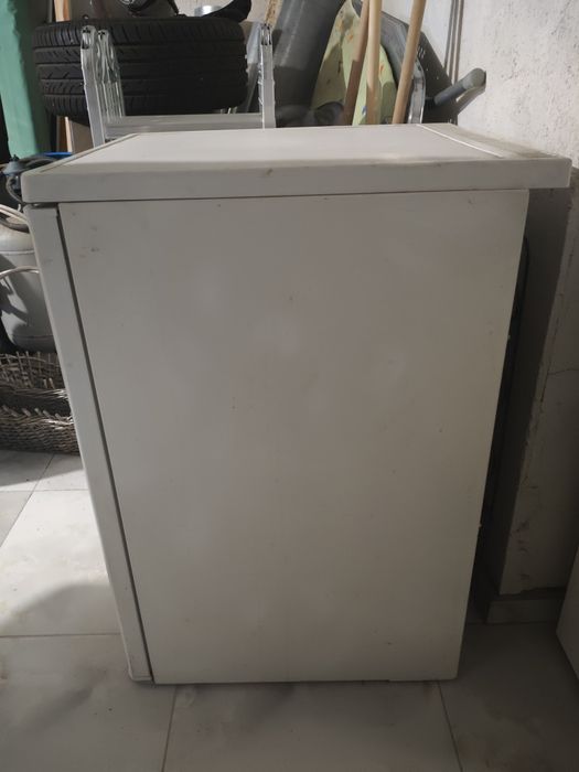 Продавам фризер за дома