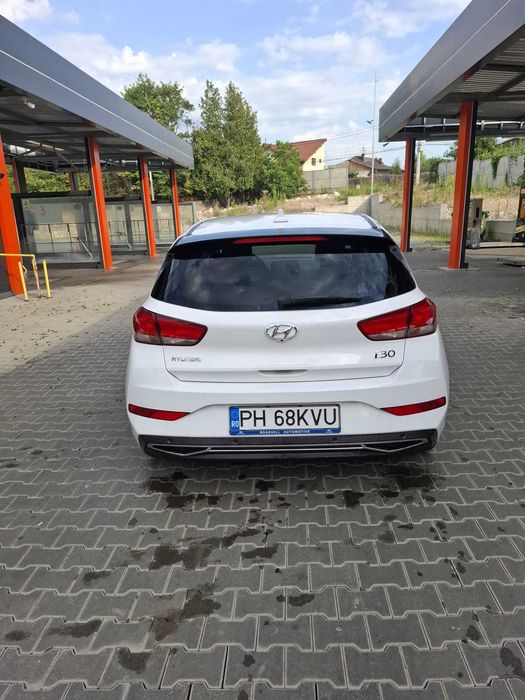 Hyundai i30 2023 1.5 Benzina Euro 6 9000 km Camera Navigatie CarPlay 6+1