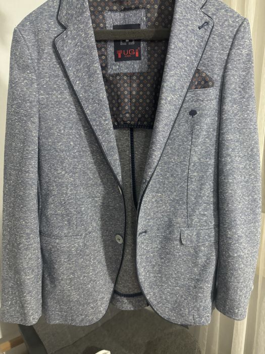 Пиджак для мальчика на 12-13 лет