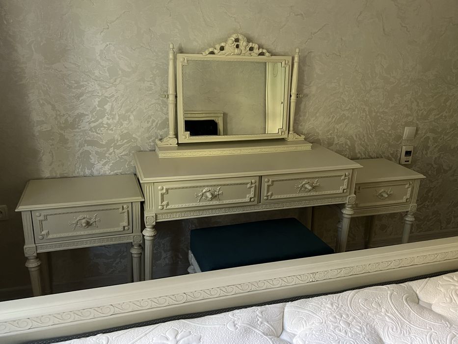 Немецкий Спальный гарнитур Людовик XIV