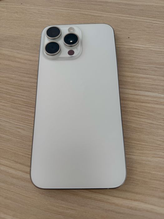 15 pro max 86% aybi yoq 850$ narxini kelishamz