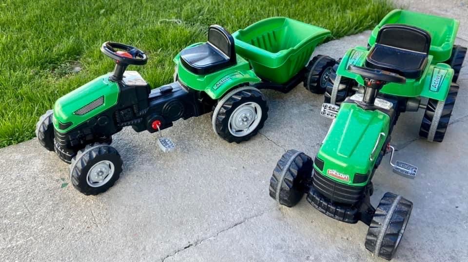 Трактор Active с ремарке и педали