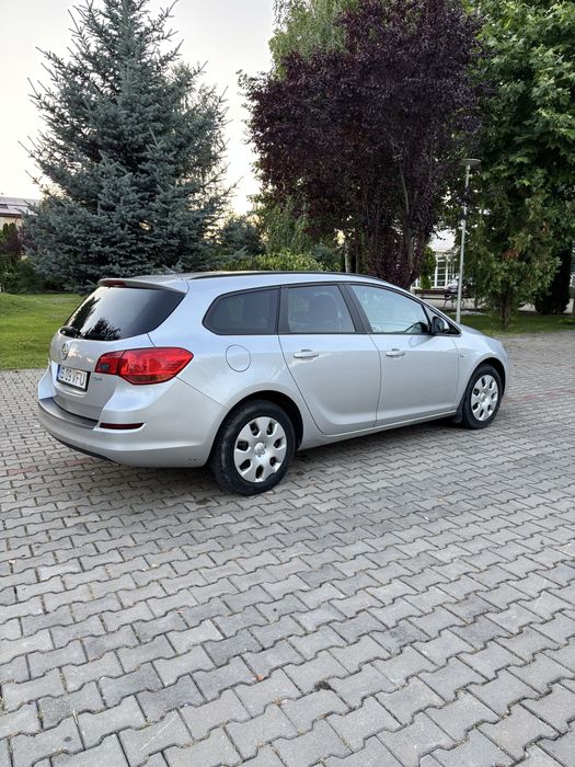 OPEL Astra 2011 — imagine 4