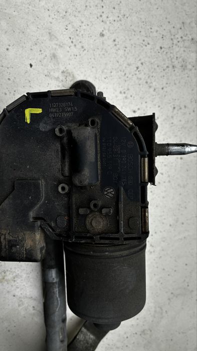 Моторче чистачки  VW Touran