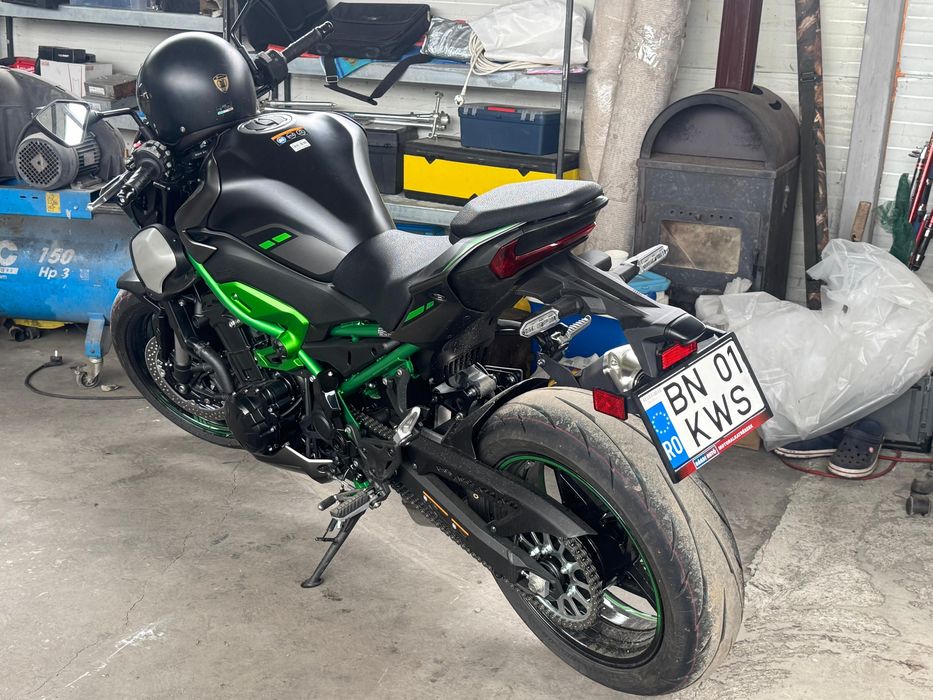 Kawasaki Z900 91 kw 124 CP 2025