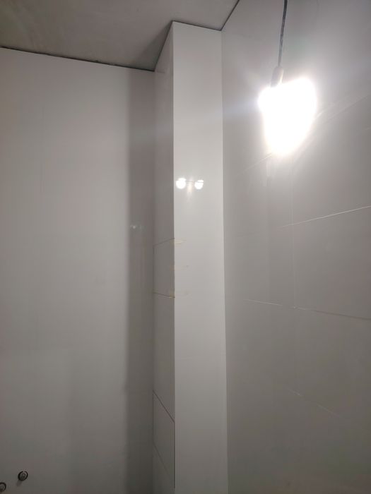 Плиточник, кафельшик.