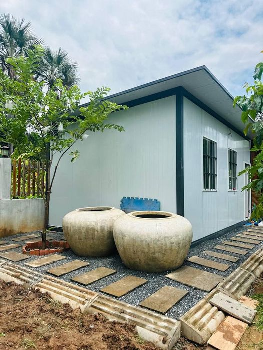 Vindem containere modulare