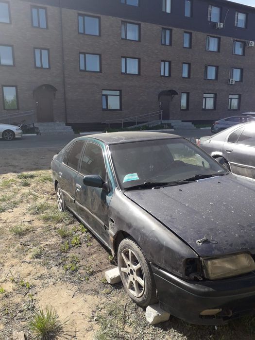 Продам два Ниссан примера