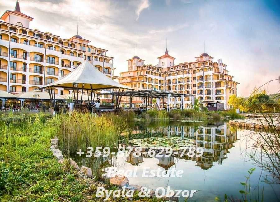 Тристаен апартамент с морска гледка + паркоместо в подземен гараж