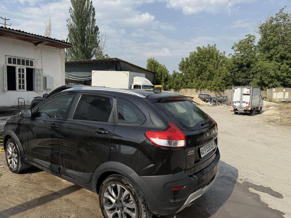 Lada Xray Cross 1.8