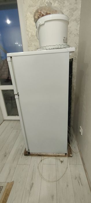 Холодильник Бирюса