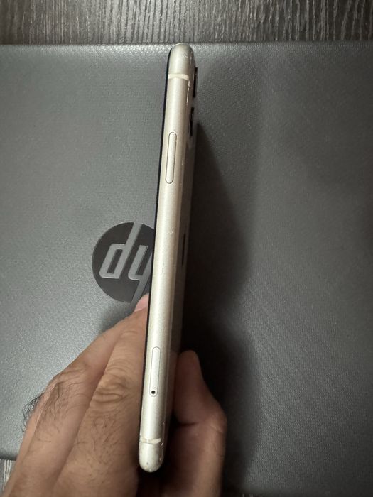 iphone 11   64GB xolati zor batareya 65%
