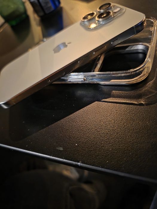 Vand Iphone 16Pro Titanium