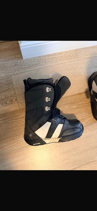 Boots nr 42 , folositi