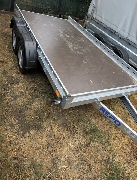 Inchiriez remorca/platforma 750 kg