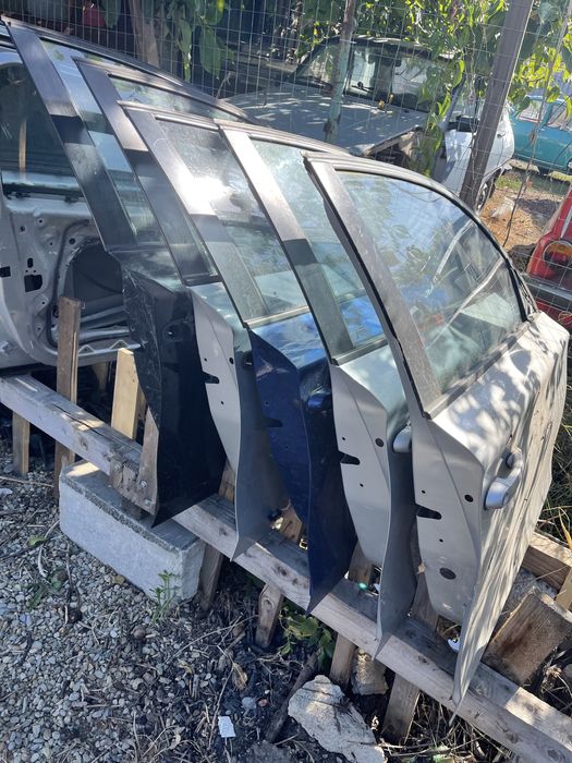 Usa dreapta fata bmw e87 portiera dreapta fata bmw e87