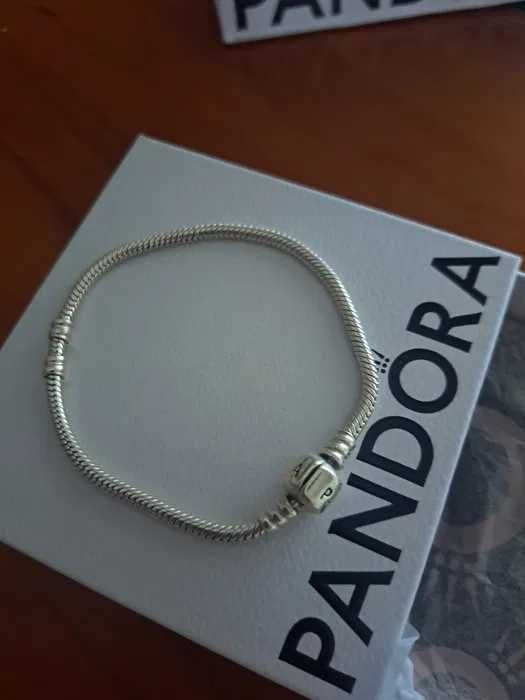 Оригинална Гривна Pandora