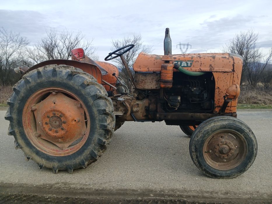 Tractor Fiat 411 stare bună
