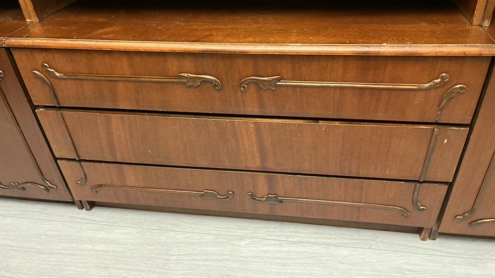 Продам стенку шкаф