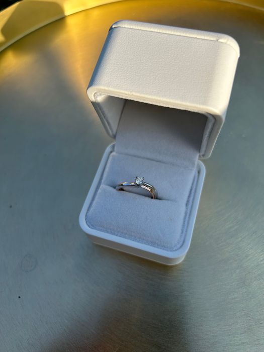 Inel de logodna cu diamant