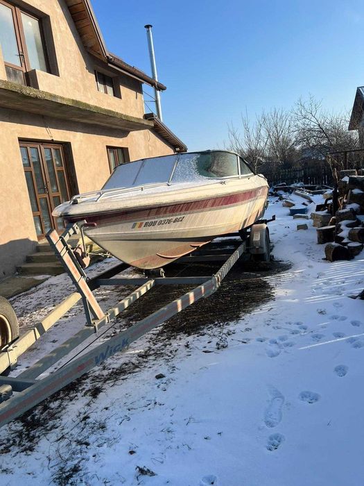 Vând barca impecabila