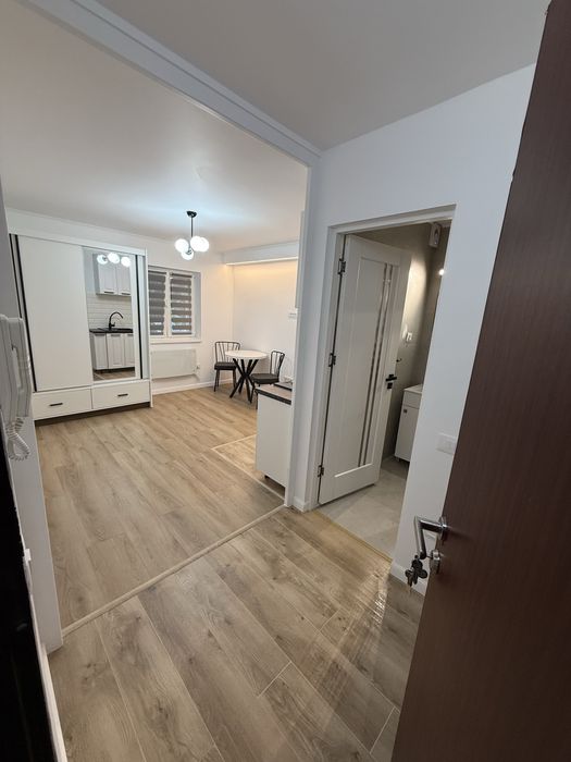 Inchiriez studio finisat  pt sediu firma/birou/beauty/manichiura etc zona N Titulescu