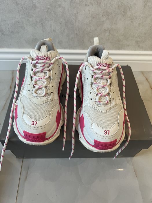 Balenciaga 37 номер носени два сезона изключително удобни закупени от