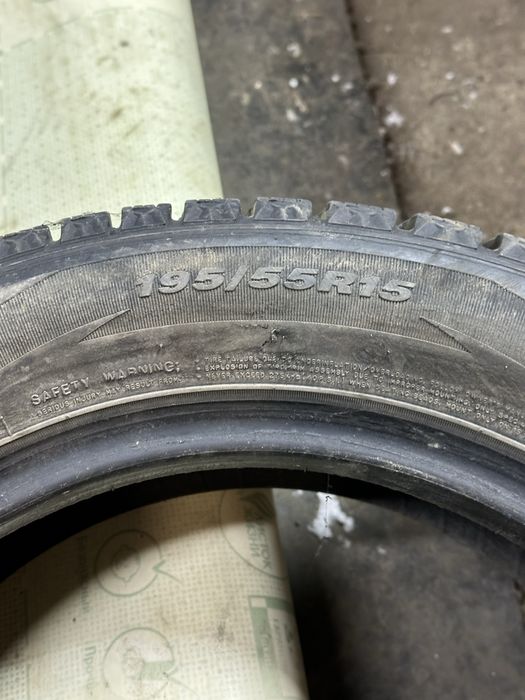 Продам зимний комплект резины