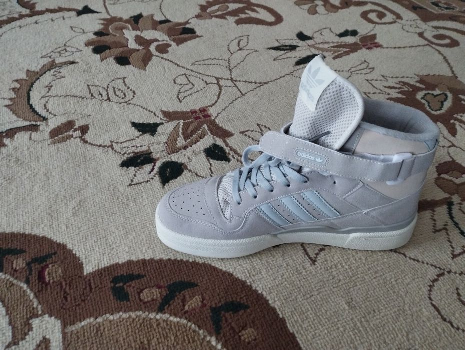 Зимние кроссовки