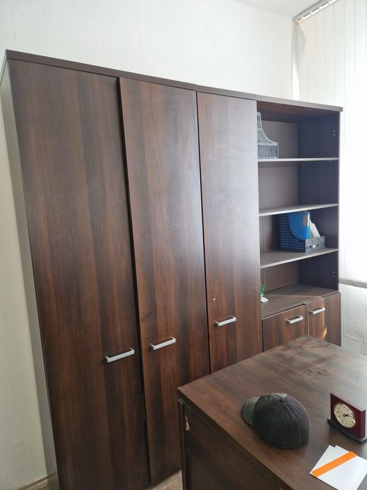 Шкафы для кабинета