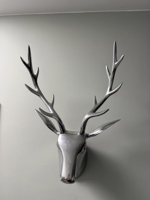 Скулптура на елен / 80-те