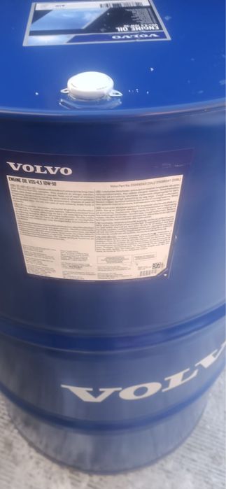 Продам масло Volvo