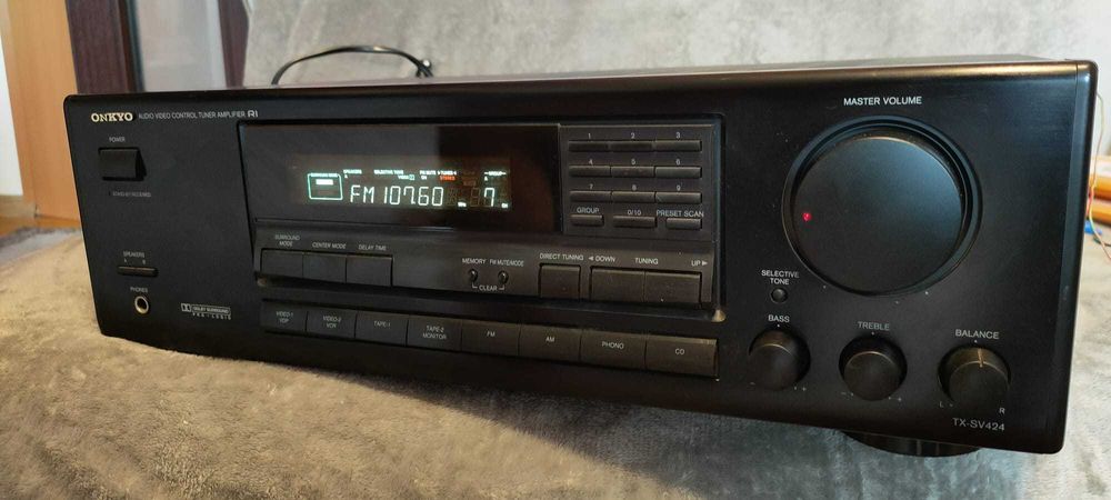Onkyo TX-SV 424 AV receiver