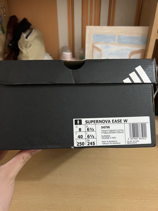 Беговые кроссовки оргинал адидас