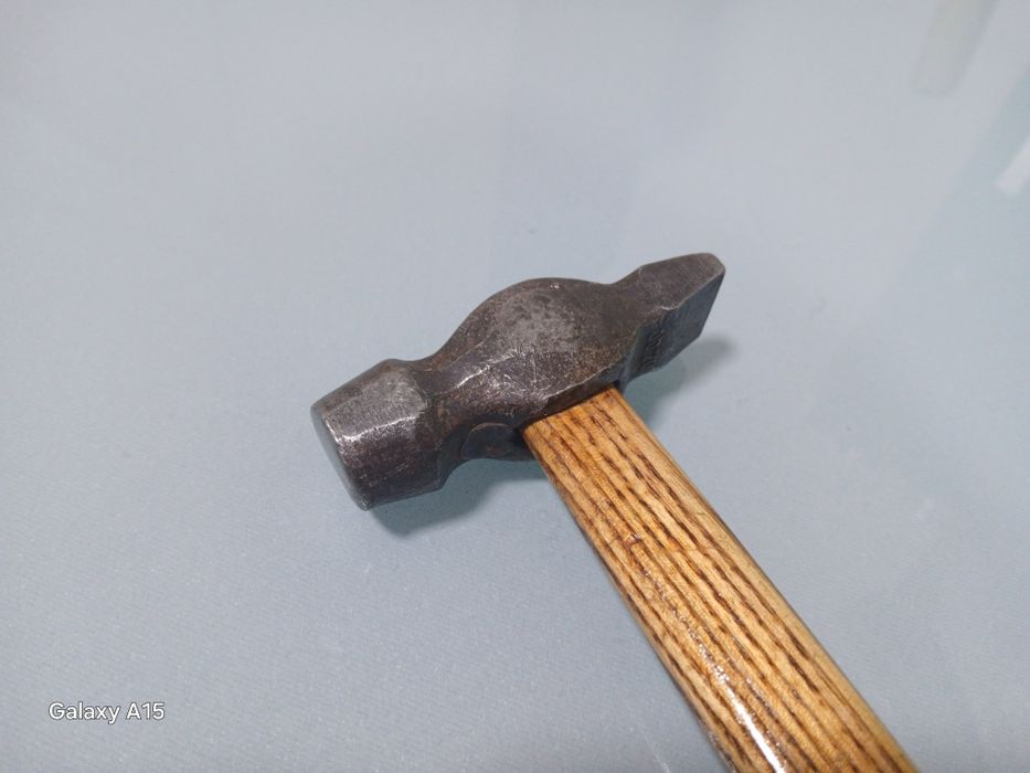 продам маленький молоток