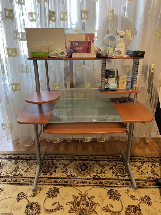 Продам рабочий стол для детей