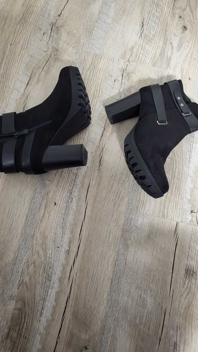 Vand ghete ,bitone marimea 39