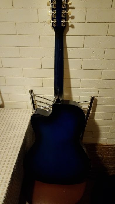 Продам гитару комплект