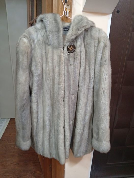 Продаю норковую шубу