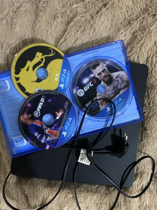 Sony PlayStation 4