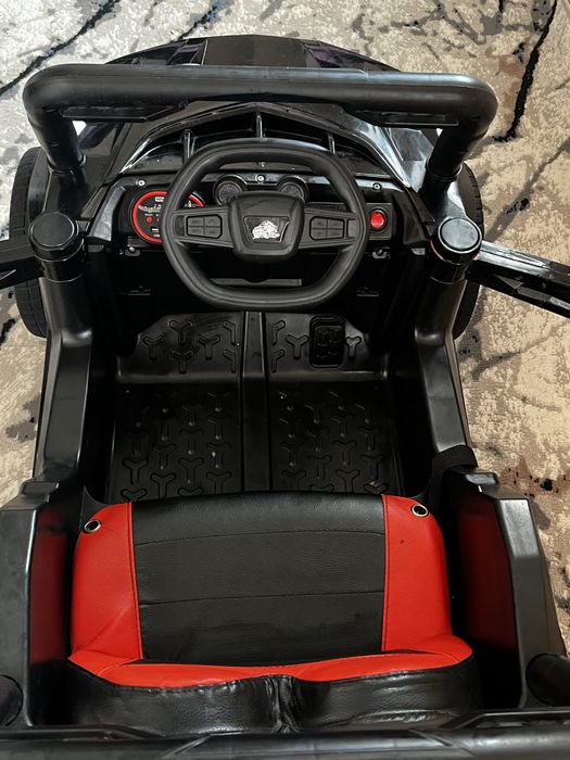 Bolalar mashinasi sotiladi srochna